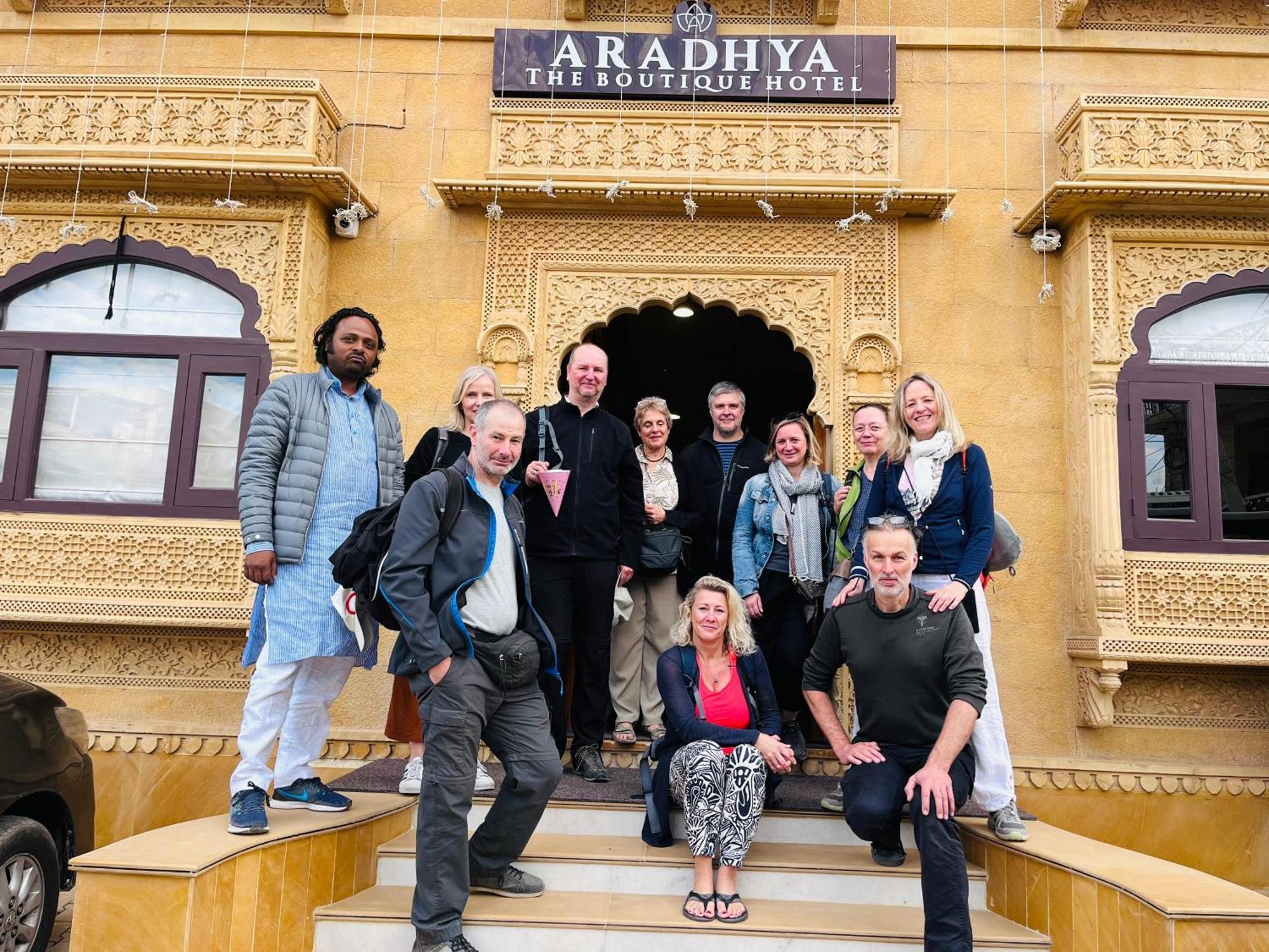 Hotel Aradhya Dzsaiszalmer Kültér fotó